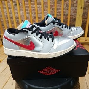 Air Jordan 1 Low retro Low City Wolf Grey